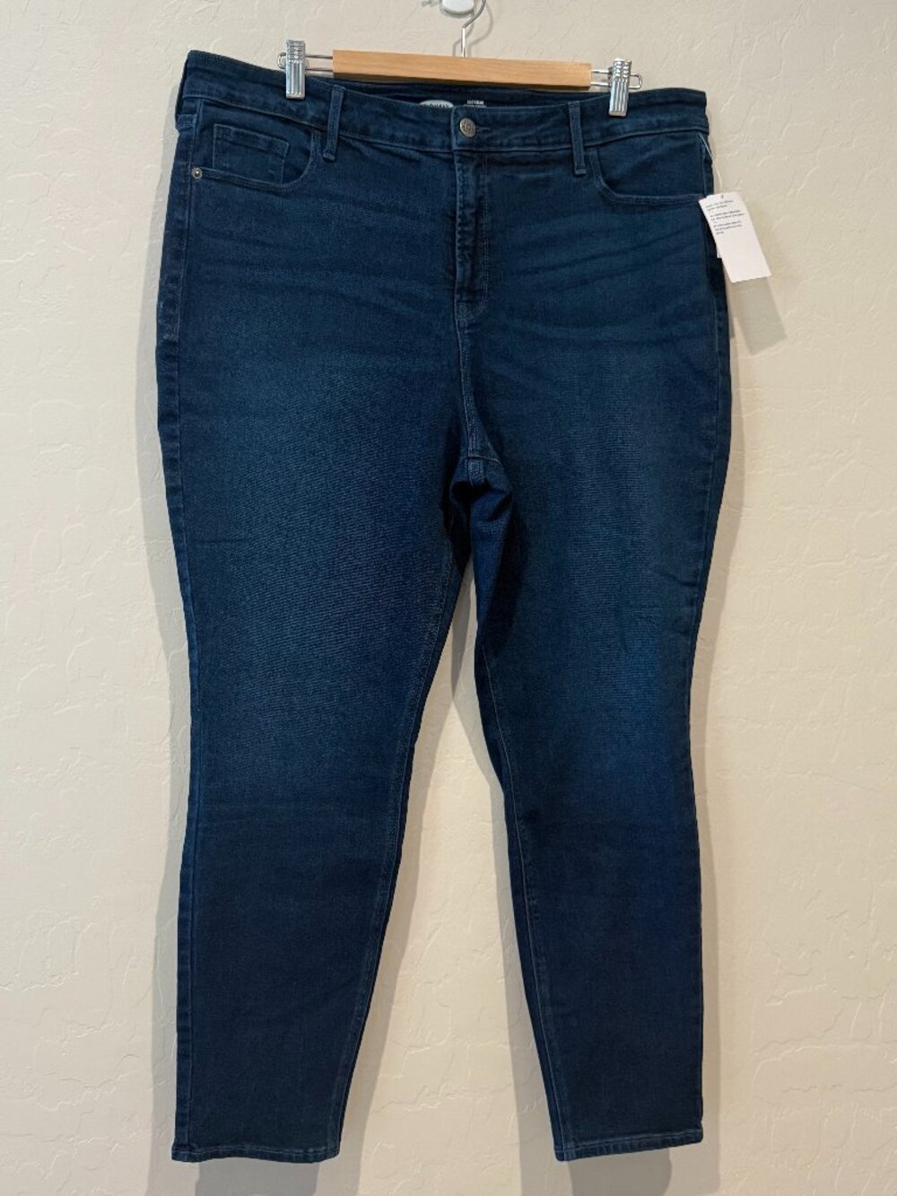 NWT Old Navy Rockstar Super Skinny High Rise Jeans Dark Wash Size 18